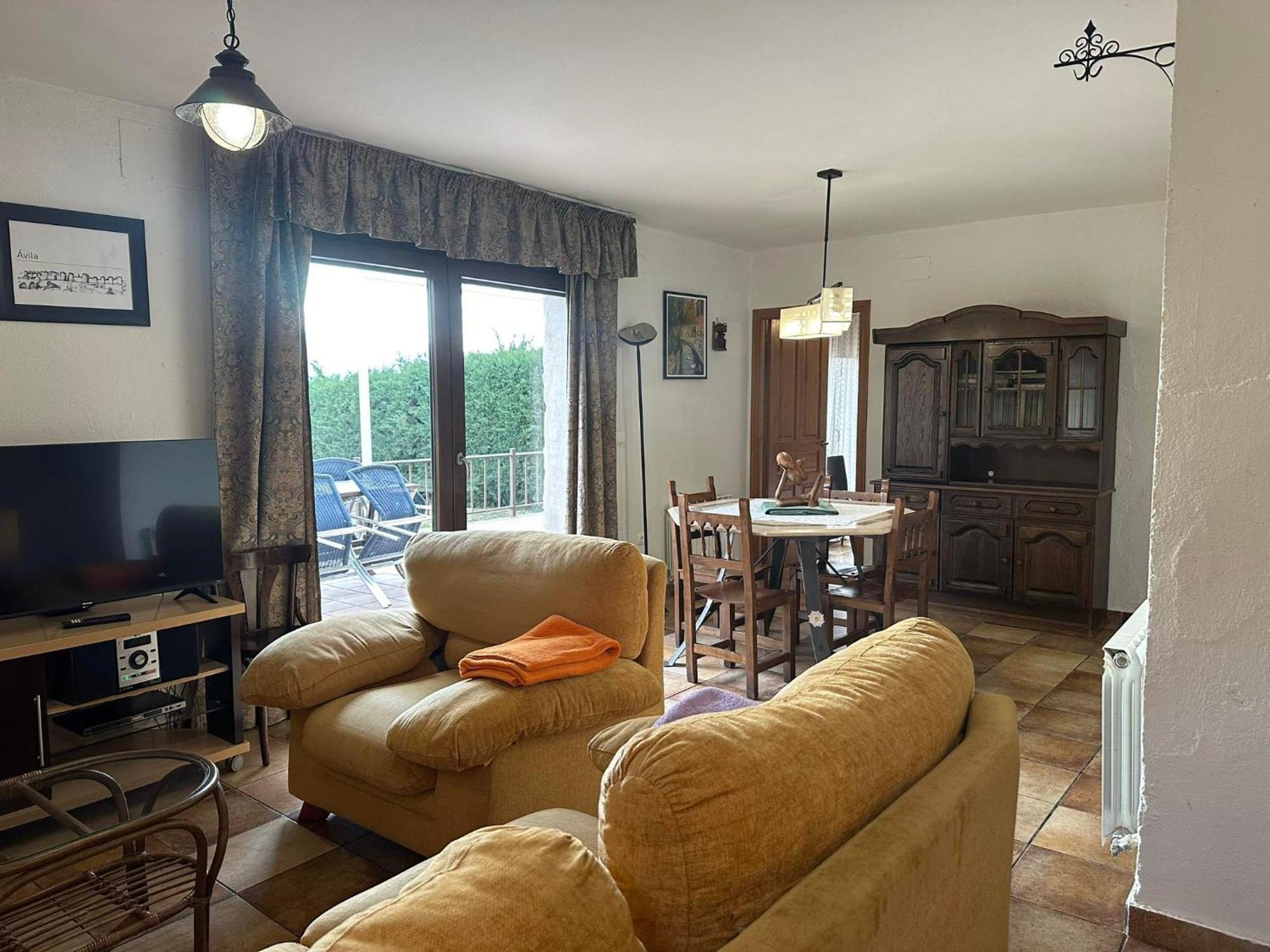 Vivienda De Uso Turistico El Nido Guest House La Serrada Luaran gambar